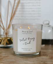 Load image into Gallery viewer, Velvet Peony &amp; Oud - 3 wick
